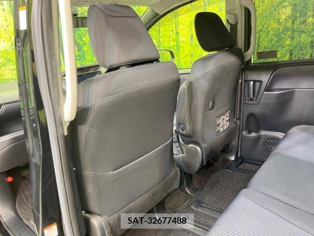 Toyota VOXY 2015-11 321462-16
