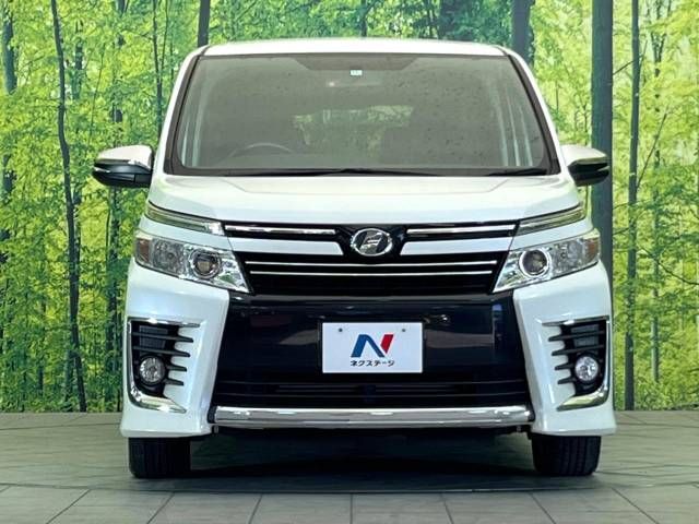 Toyota VOXY 2014-12 182038-15