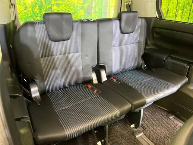 Toyota VOXY 2014-12 182038-10