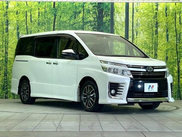 Toyota VOXY 2014-12 182038-17