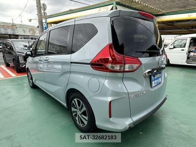 Honda FREED 2024-03 302964-1