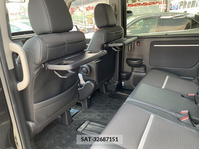 Honda e 2015-05 374636-11