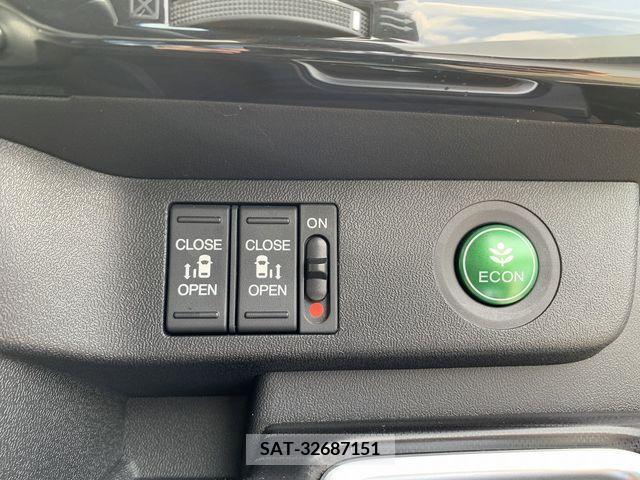 Honda e 2015-05 374636-17