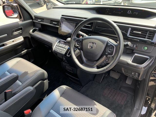 Honda e 2015-05 374636-16
