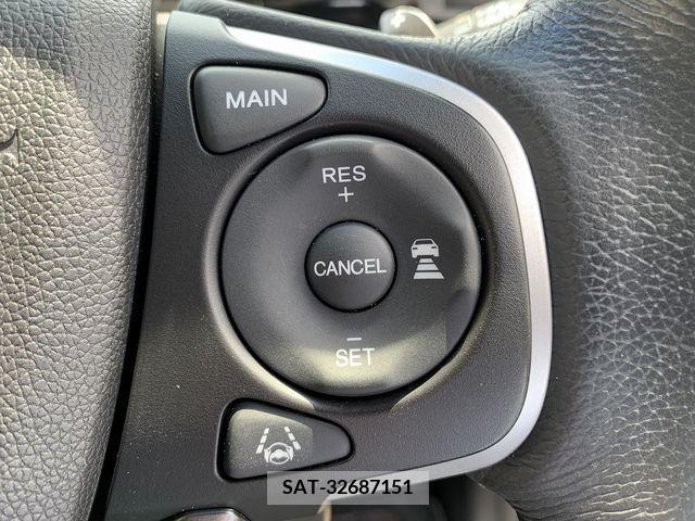 Honda e 2015-05 374636-20