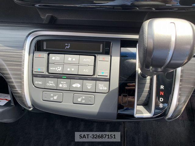 Honda e 2015-05 374636-21