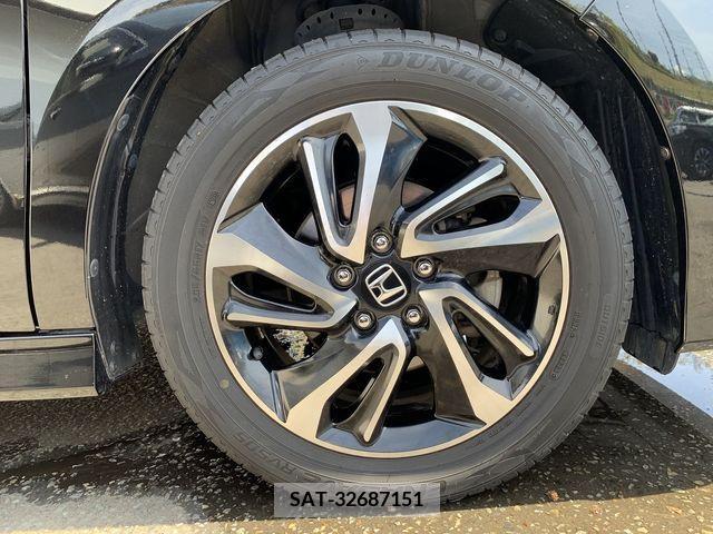Honda e 2015-05 374636-6