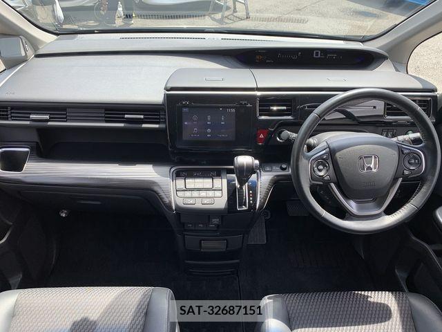 Honda e 2015-05 374636-15