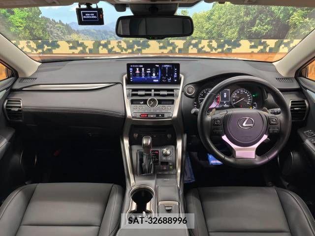 Lexus NX 2021-04 388210-1
