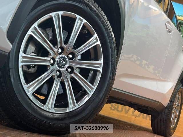 Lexus NX 2021-04 388210-13