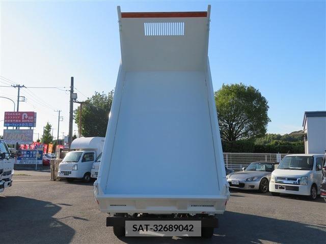 Mitsubishi CANTER 2024-02 263572-9