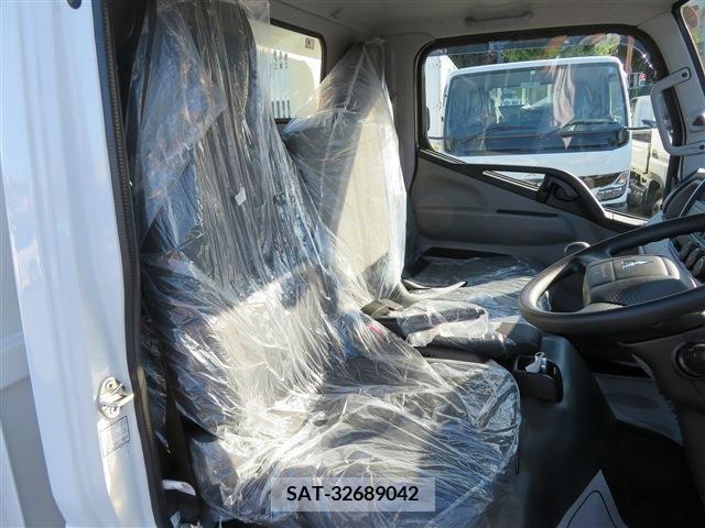 Mitsubishi CANTER 2024-02 263572-21