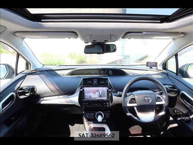 Toyota PRIUS 2016-07 393416-9