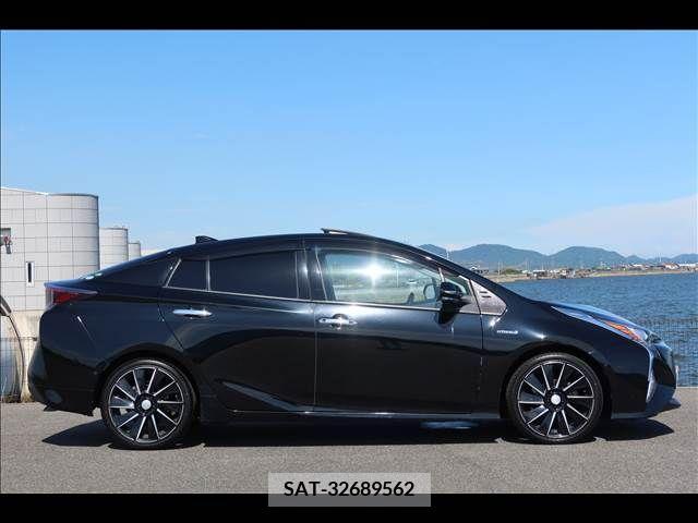 Toyota PRIUS 2016-07 393416-6