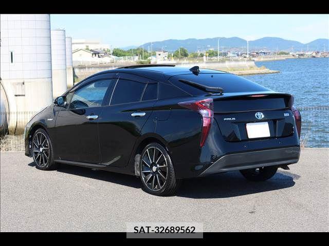 Toyota PRIUS 2016-07 393416-3