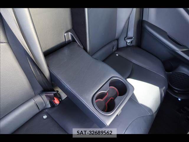 Toyota PRIUS 2016-07 393416-18