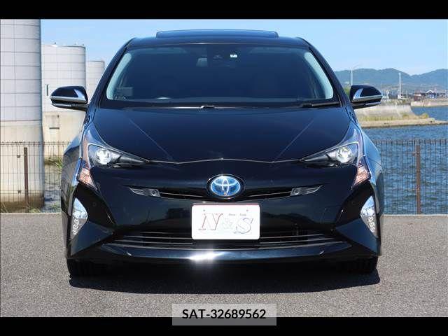 Toyota PRIUS 2016-07 393416-1