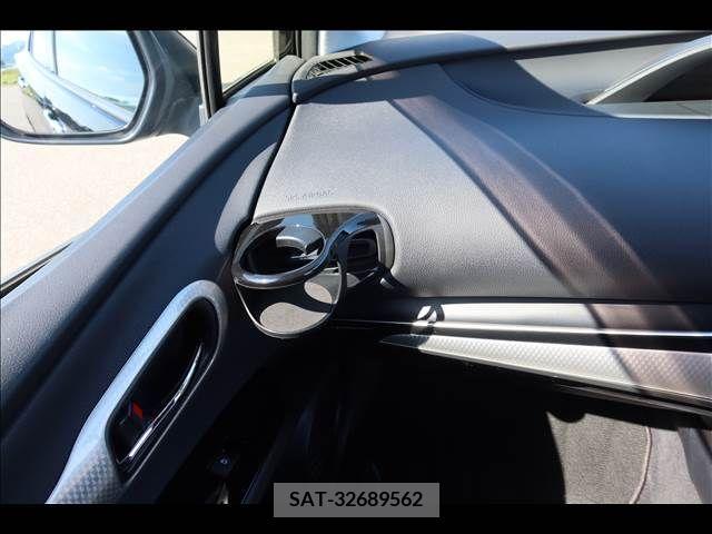 Toyota PRIUS 2016-07 393416-26