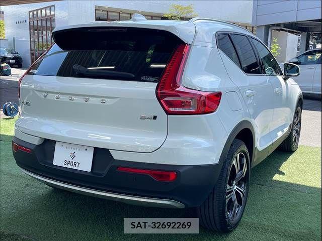 Volvo XC40 2022-01 320645-16