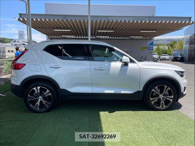 Volvo XC40 2022-01 320645-14