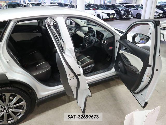 Mazda CX-3 2018-09 396188-10