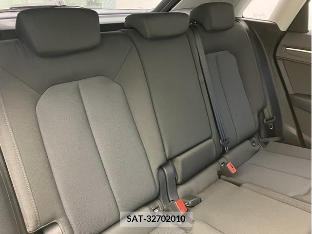 Audi Q3 2021-06 292780-15