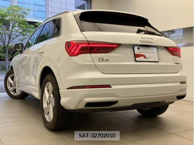 Audi Q3 2021-06 292780-5