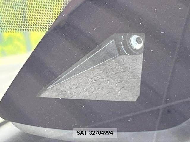 Toyota PRIUS 2015-12 366623-3
