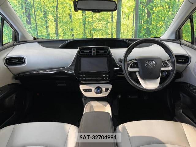 Toyota PRIUS 2015-12 366623-1