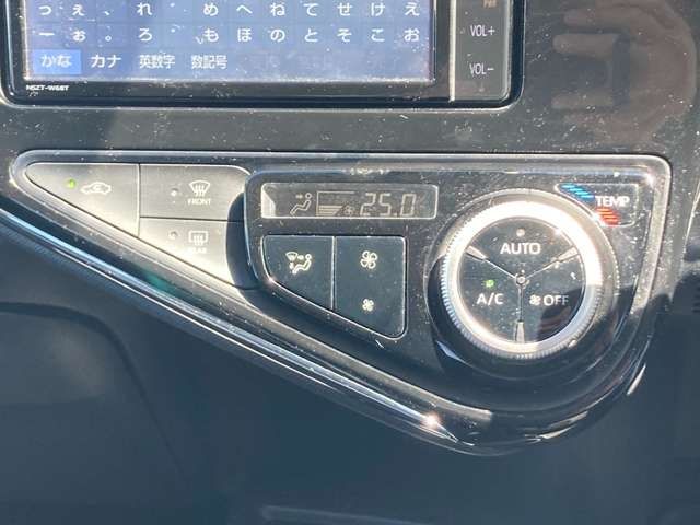 Toyota AQUA 2018-09 20158-17