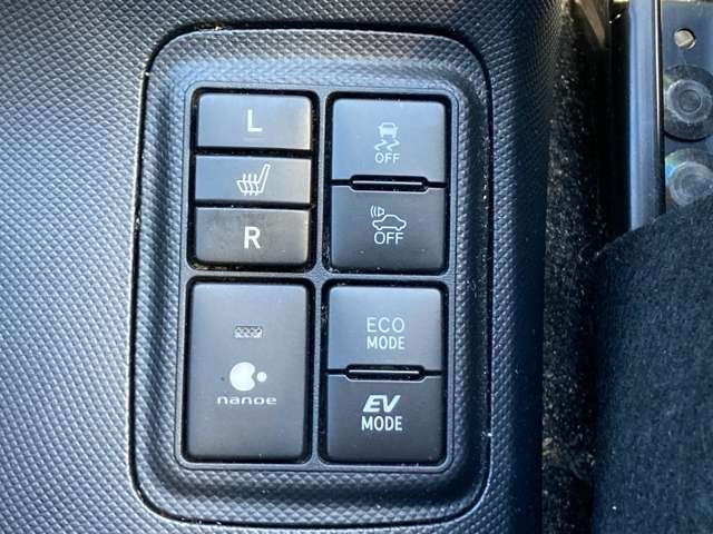Toyota AQUA 2018-09 20158-16