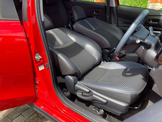 Toyota AQUA 2018-09 20158-22