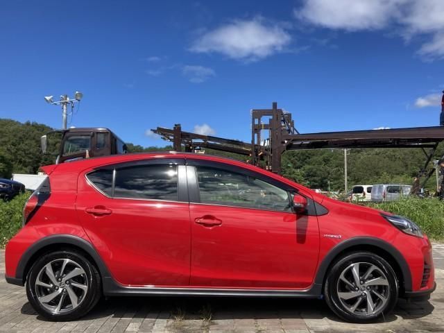 Toyota AQUA 2018-09 20158-7