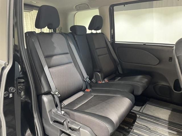 Nissan SERENA 2016-11 16846-20