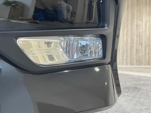 Nissan SERENA 2016-11 16846-10
