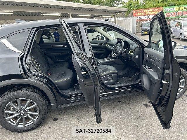 Mazda CX-5 2022-05 358728-10