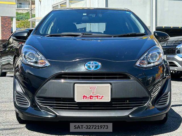 Toyota AQUA 2017-11 356312-1