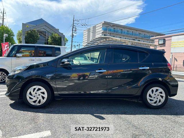 Toyota AQUA 2017-11 356312-7