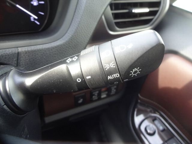 Toyota ESQUIRE 2018-09 22329-16