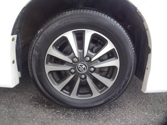 Toyota ESQUIRE 2018-09 22329-23