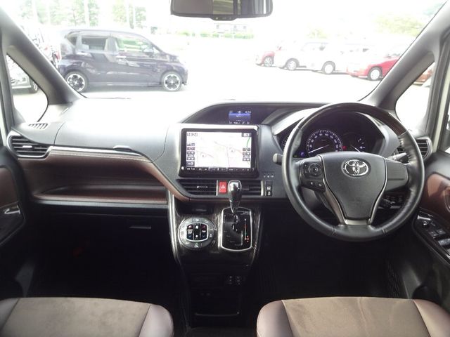 Toyota ESQUIRE 2018-09 22329-2