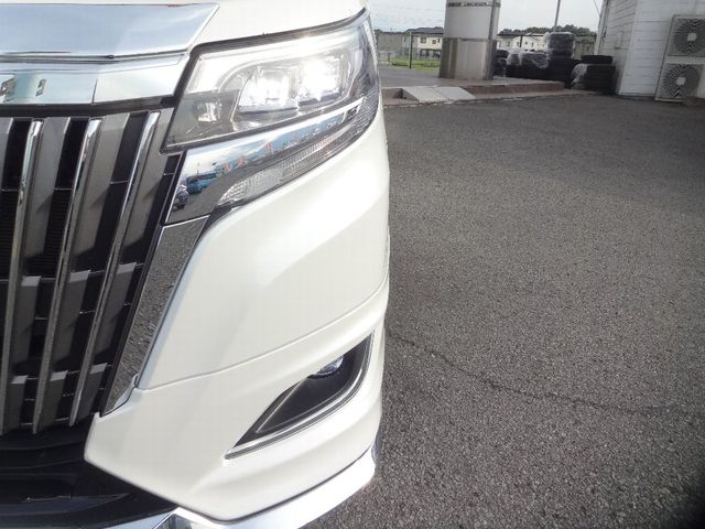 Toyota ESQUIRE 2018-09 22329-24