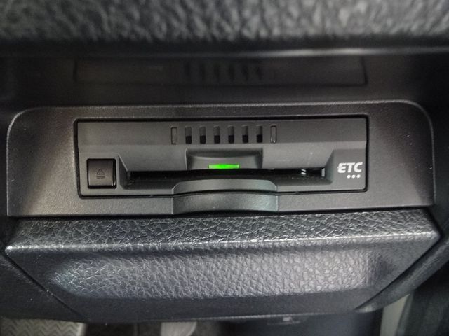 Toyota ESQUIRE 2018-09 22329-21