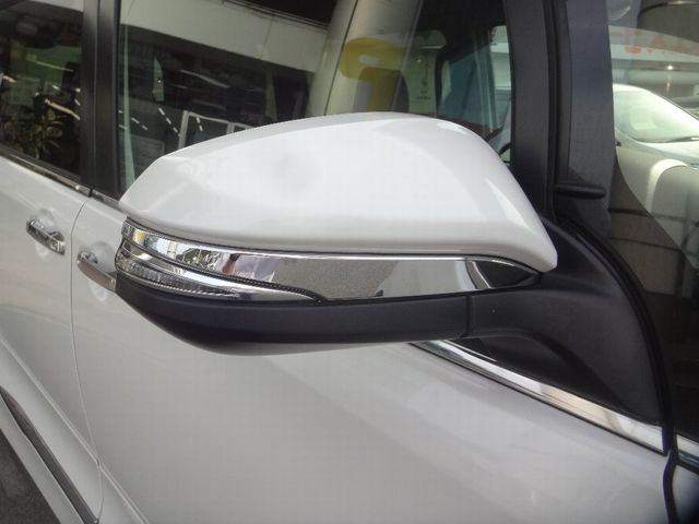 Toyota ESQUIRE 2018-09 22329-22