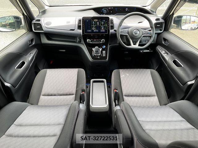 Nissan SERENA 2022-12 367637-1