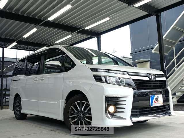 Toyota VOXY 2014-12 212081-9