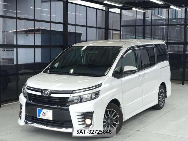 Toyota VOXY 2014-12 212081-3