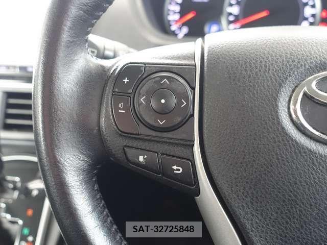 Toyota VOXY 2014-12 212081-17