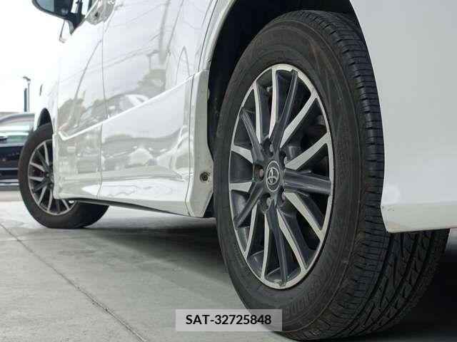 Toyota VOXY 2014-12 212081-15