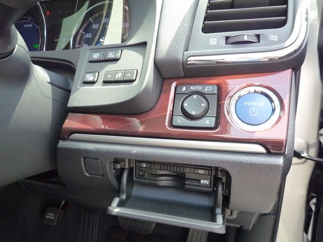 Toyota CROWN SEDAN 2013-03 19890-17